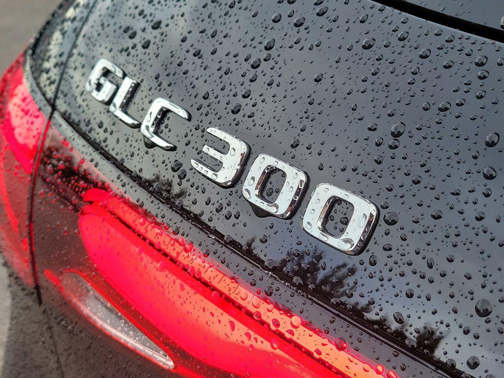 MERCEDES-BENZ GLC - 8