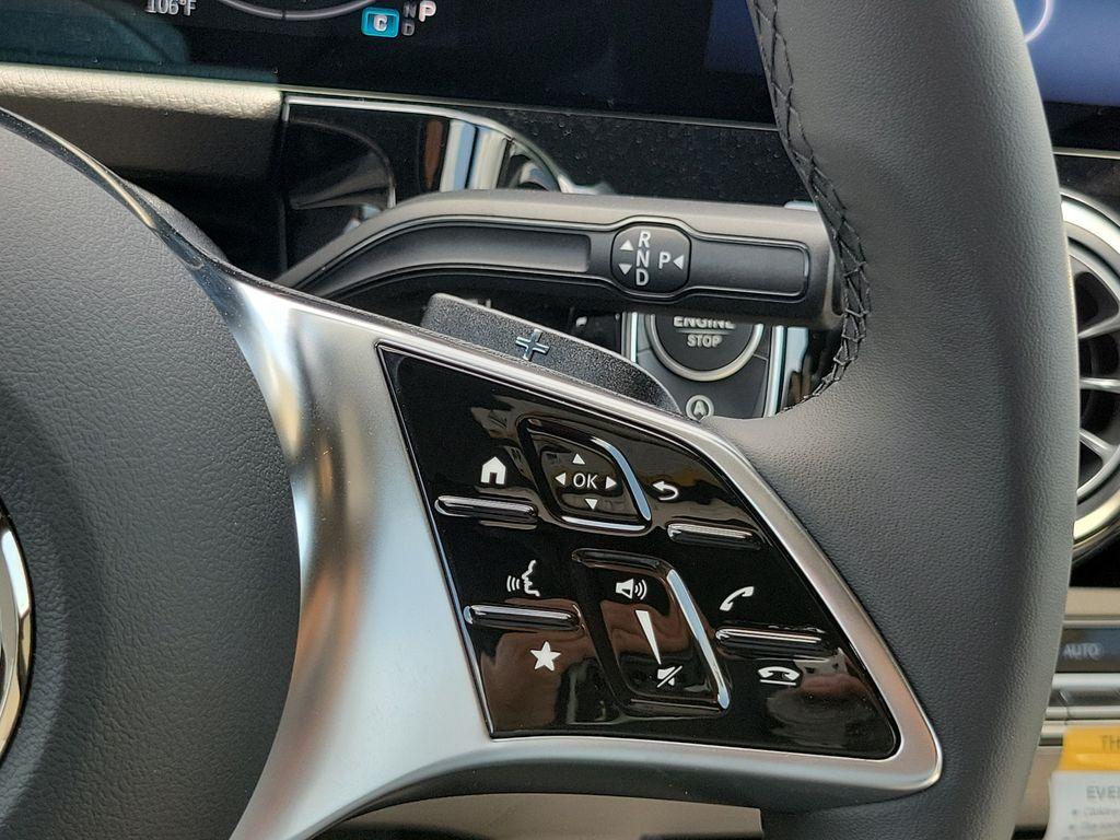 2026 Mercedes-BENZ GLA — миниатюра 25