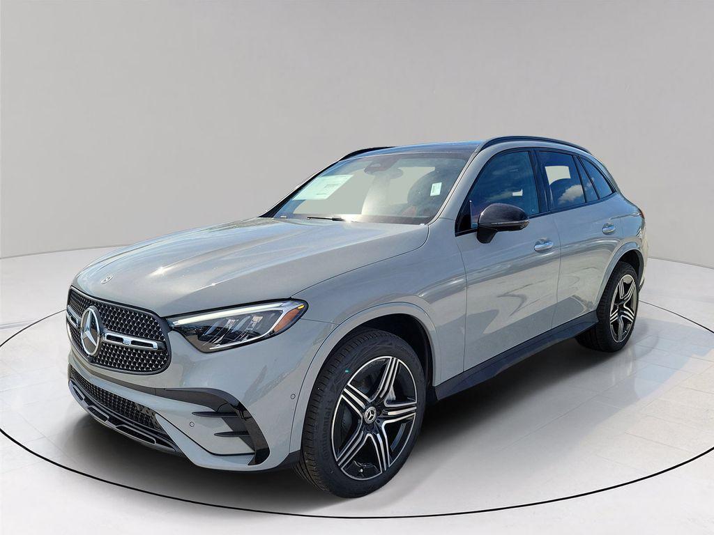 2026 Mercedes-BENZ GLC — фото 3