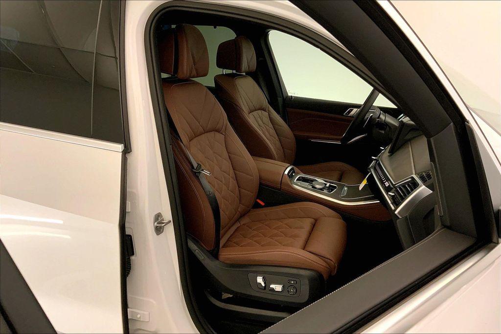 صورة 7 لـ 2026 BMW X5 XDRIVE40I