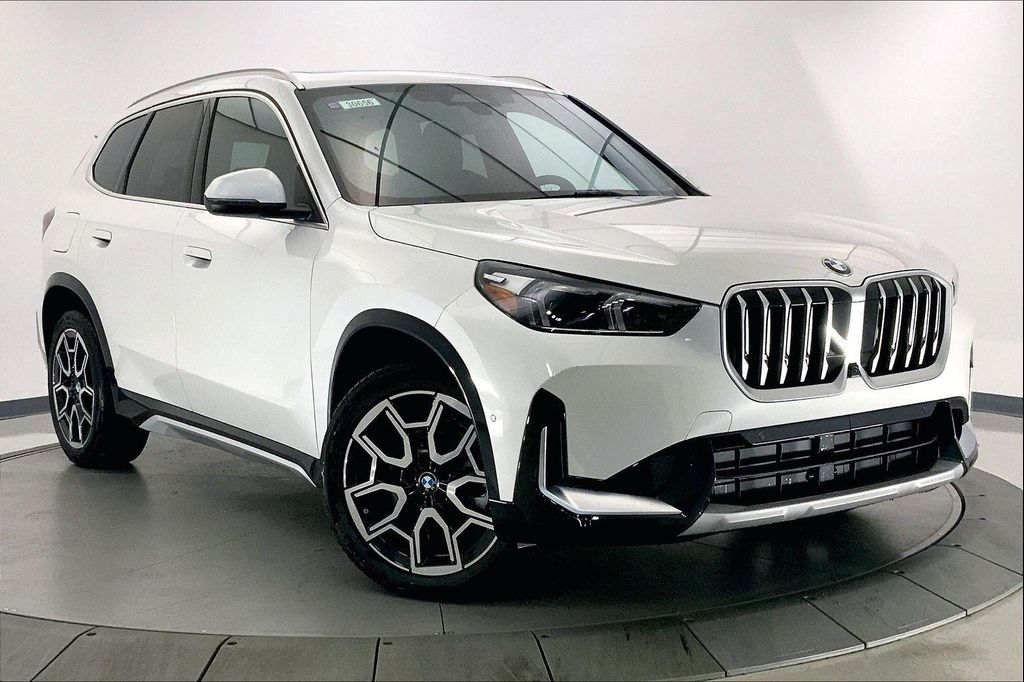 New 2026 BMW X1 xDrive28i