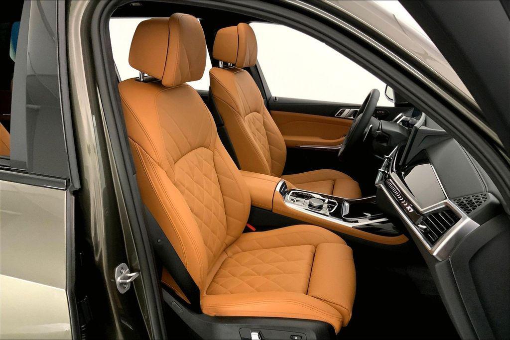 صورة 6 لـ 2026 BMW X7 XDRIVE40I