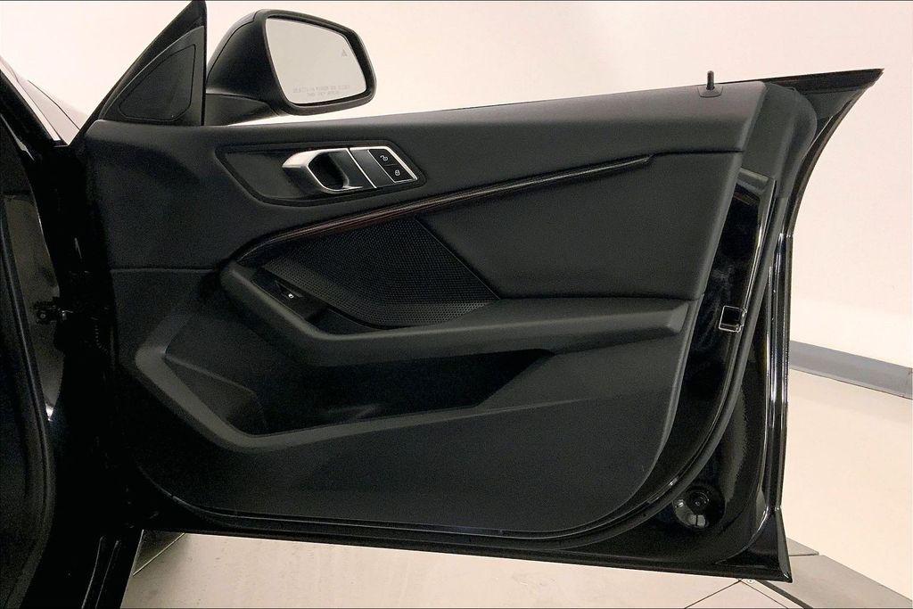 صورة 25 لـ 2023 BMW 228 GRAN COUPE I XDRIVE