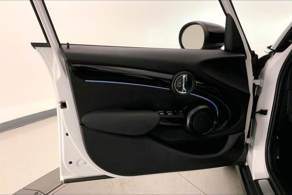 2024 MINI HARDTOP COOPER S — миниатюра 24