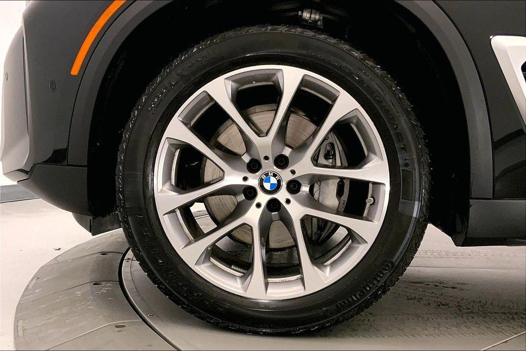 صورة 9 لـ 2026 BMW X5 XDRIVE40I