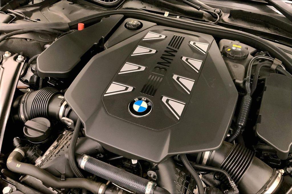 صورة مصغرة 31 لـ 2023 BMW 760 I XDRIVE