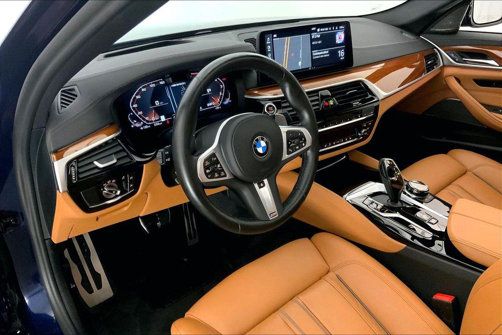 صورة مصغرة 21 لـ 2023 BMW M550 I XDRIVE