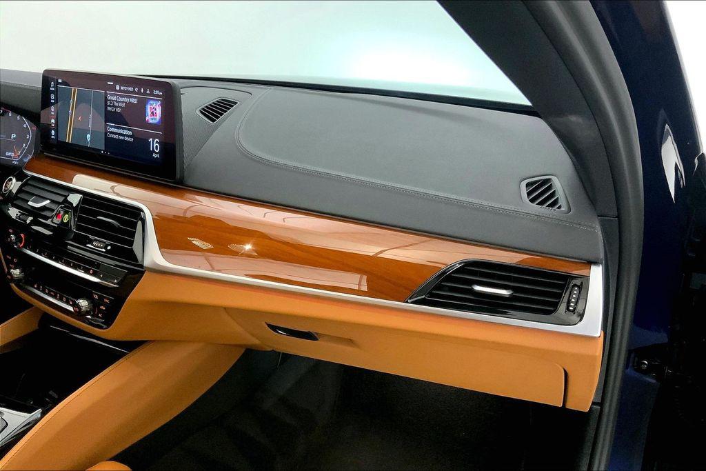 صورة مصغرة 23 لـ 2023 BMW M550 I XDRIVE