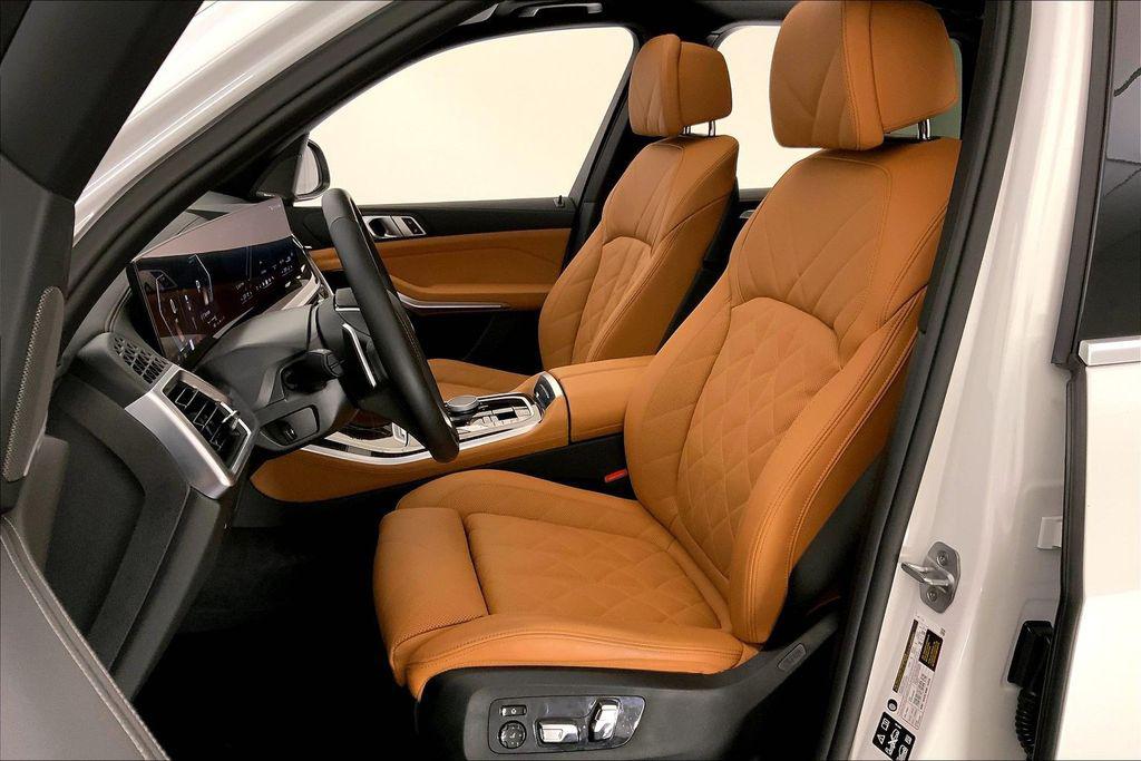صورة مصغرة 13 لـ 2026 BMW X5 XDRIVE40I
