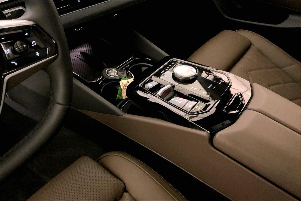 2026 BMW 530 XDRIVE — миниатюра 22