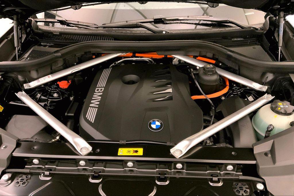 2026 BMW X5 PHEV XDRIVE50E — фото 8