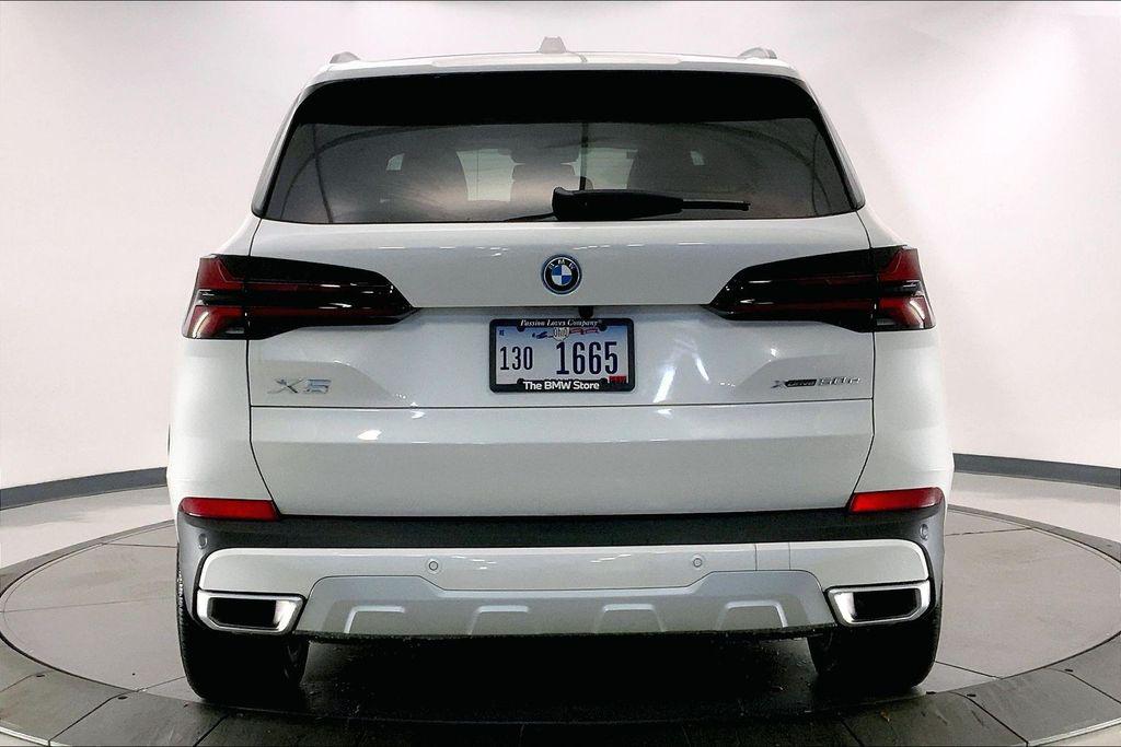 2026 BMW X5 PHEV XDRIVE50E photo 3