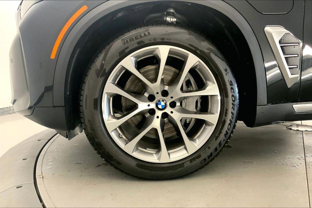 2026 BMW X5 PHEV XDRIVE50E — фото 9