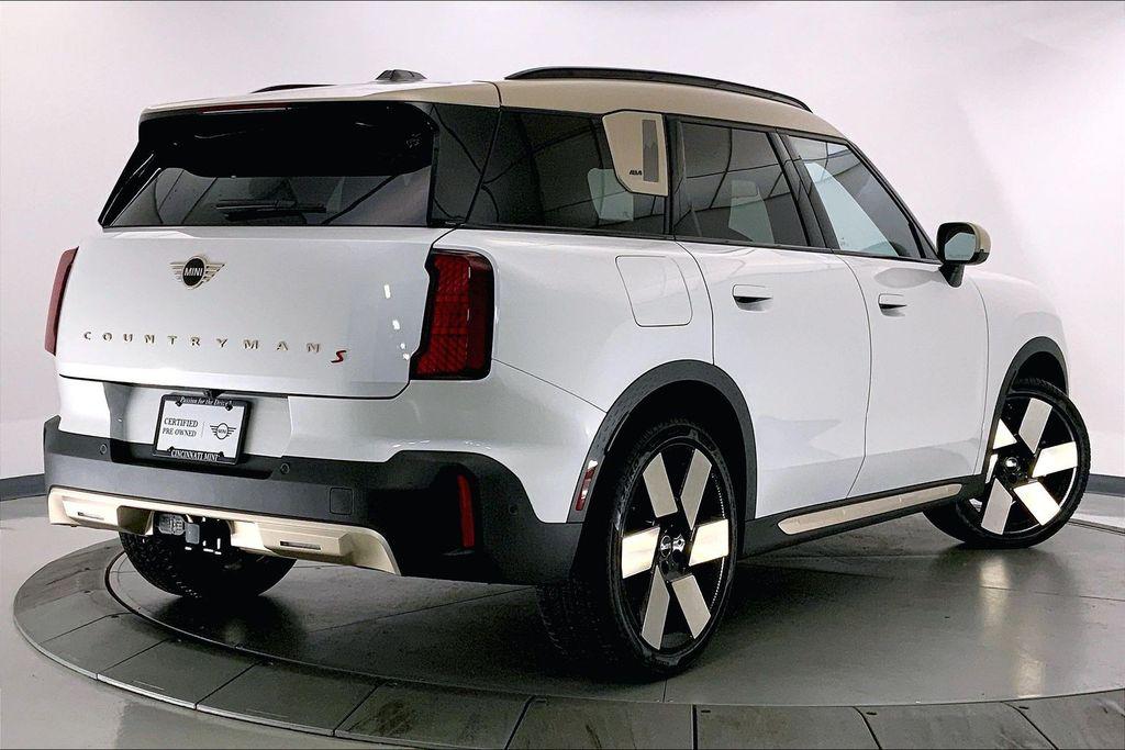 2025 MINI COUNTRYMAN COOPER S ALL4 — миниатюра 12