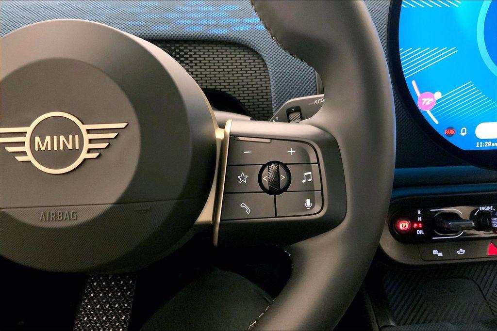 2025 MINI COUNTRYMAN COOPER S ALL4 — миниатюра 19