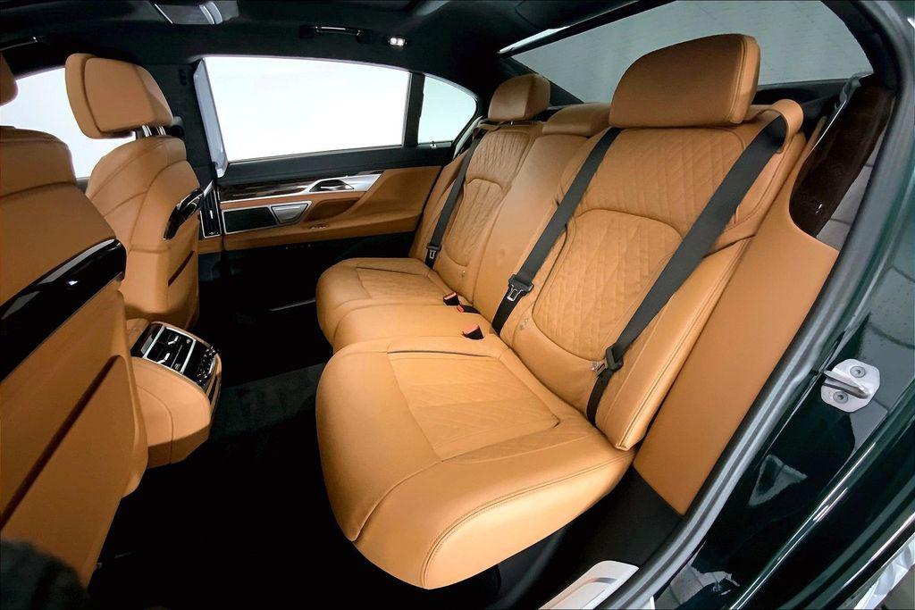 صورة مصغرة 14 لـ 2022 BMW 750 I XDRIVE
