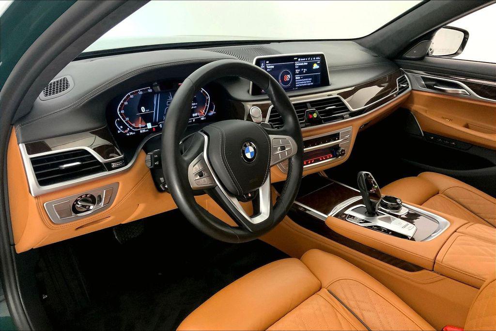 صورة مصغرة 21 لـ 2022 BMW 750 I XDRIVE