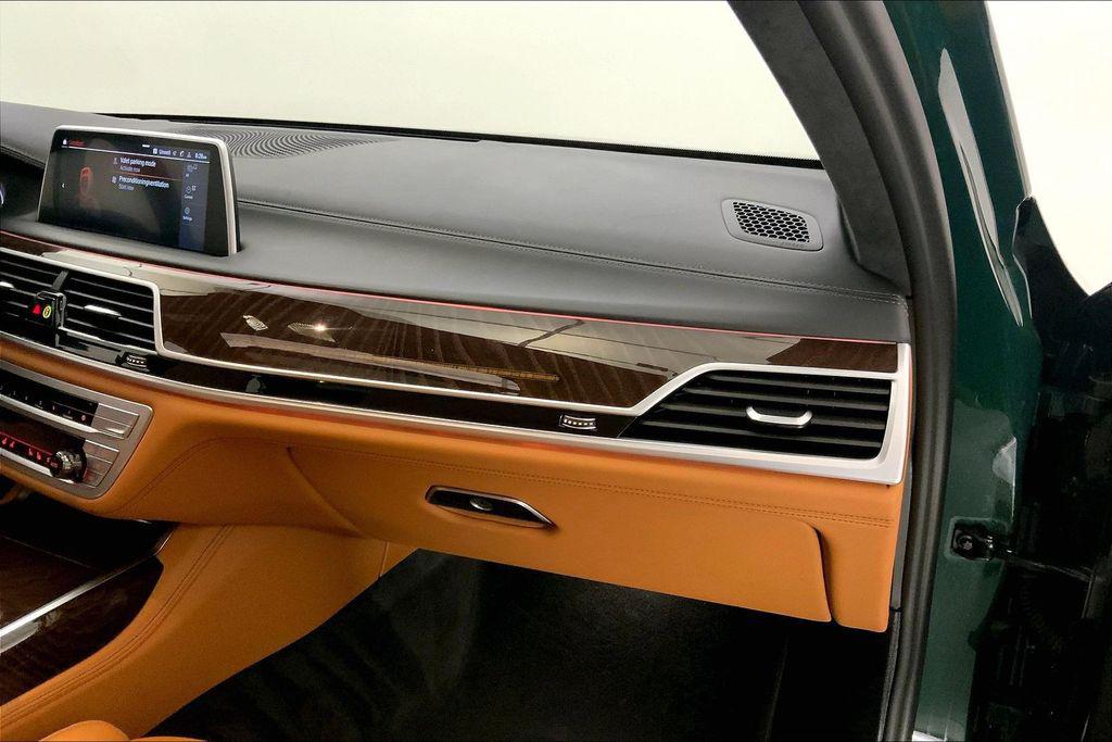 صورة مصغرة 23 لـ 2022 BMW 750 I XDRIVE