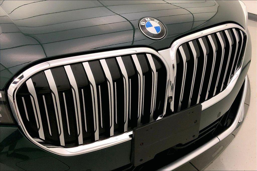 صورة مصغرة 29 لـ 2022 BMW 750 I XDRIVE