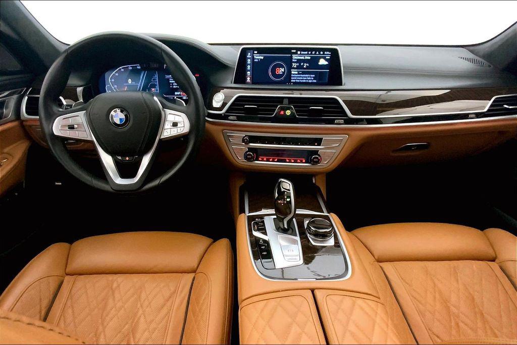 صورة مصغرة 16 لـ 2022 BMW 750 I XDRIVE