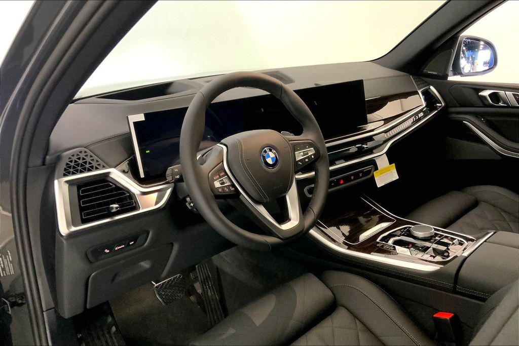 صورة 4 لـ 2026 BMW X5 PHEV XDRIVE50E