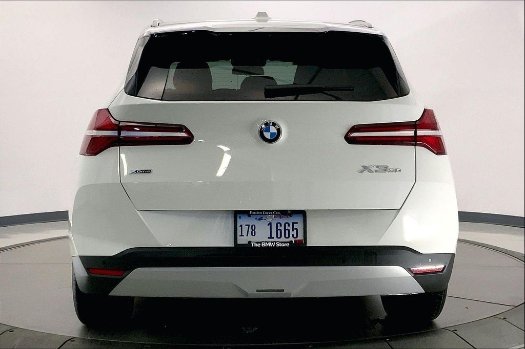صورة 3 لـ 2026 BMW X3 30 XDRIVE