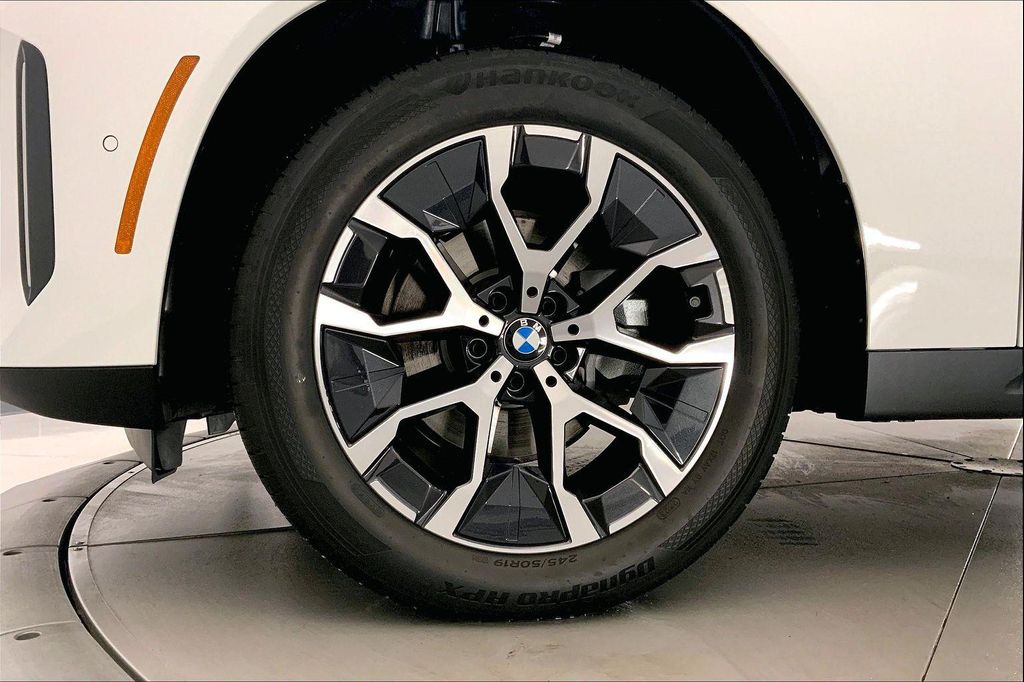 صورة 9 لـ 2026 BMW X3 30 XDRIVE