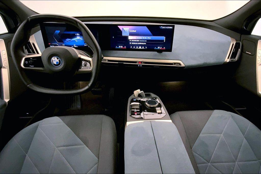 صورة مصغرة 16 لـ 2024 BMW IX XDRIVE50