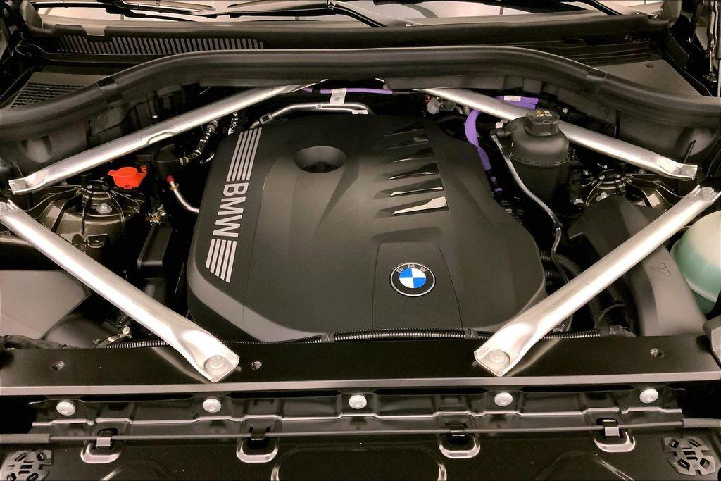 صورة 8 لـ 2026 BMW X5 XDRIVE40I