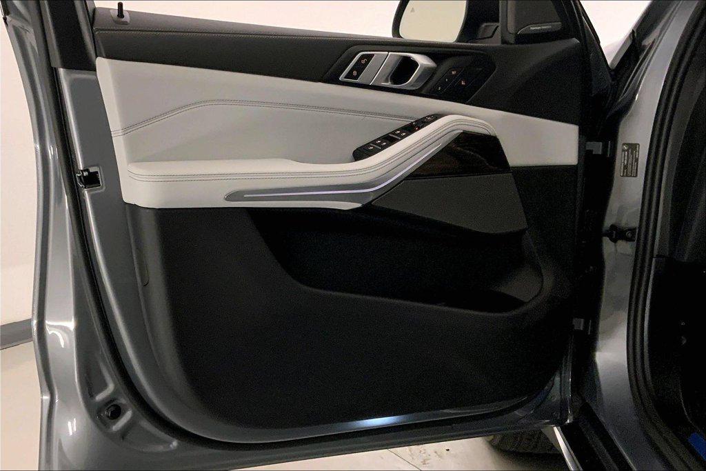 صورة مصغرة 24 لـ 2026 BMW X5 XDRIVE40I