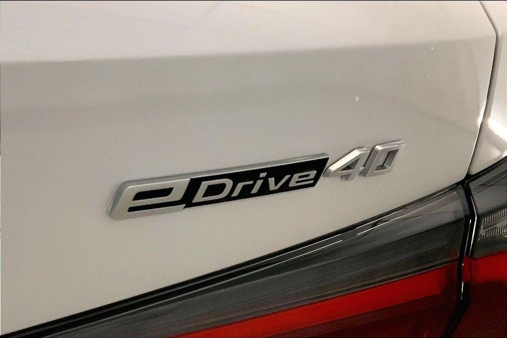 صورة مصغرة 29 لـ 2023 BMW I4 GRAN COUPE EDRIVE40