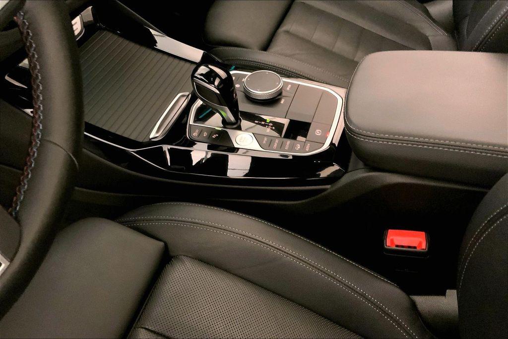 صورة مصغرة 22 لـ 2024 BMW X3 M40I