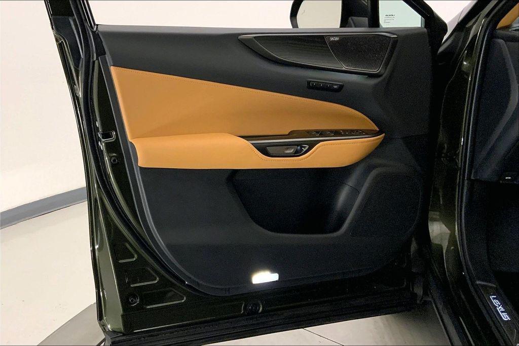صورة مصغرة 24 لـ 2025 Lexus NX 350 LUXURY