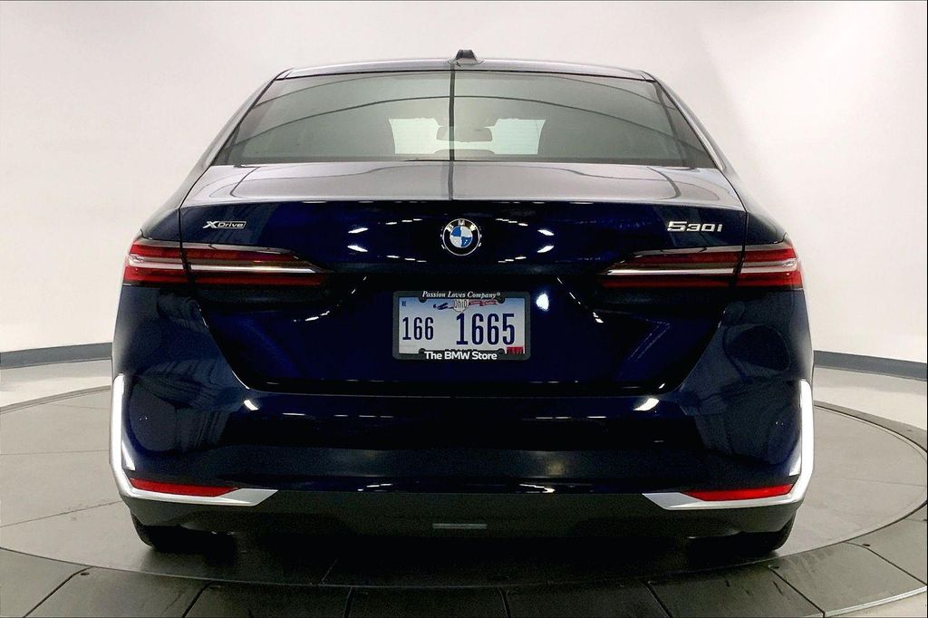 صورة 3 لـ 2026 BMW 530 XDRIVE