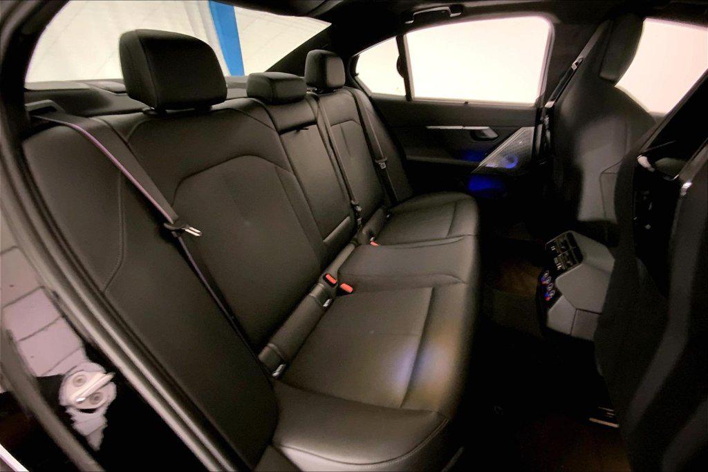 صورة مصغرة 15 لـ 2025 BMW M5 BASE