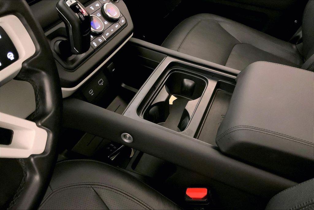 2024 LAND Rover DEFENDER 110 P300 缩略图 22