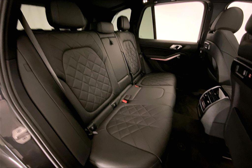 صورة مصغرة 15 لـ 2023 BMW X5 XDRIVE40I