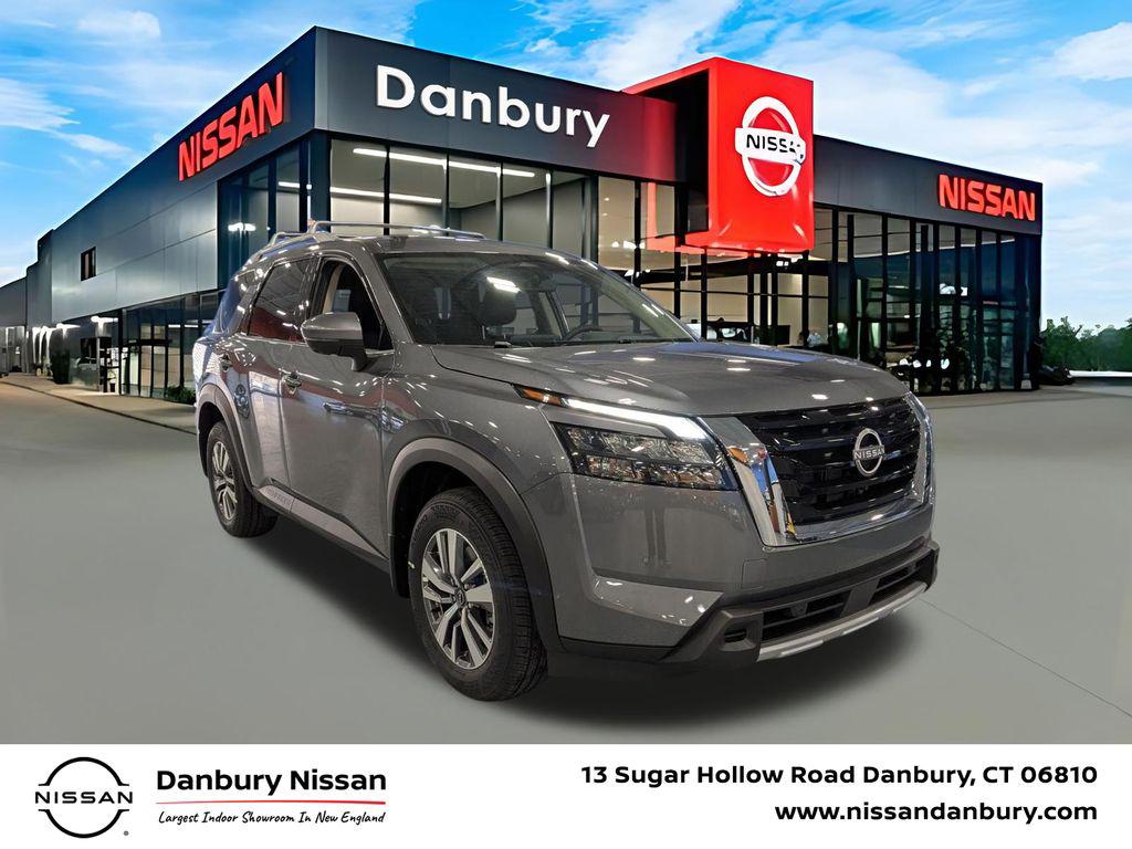 New 2025 Nissan Pathfinder SL 4WD