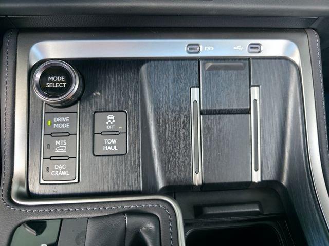 صورة 28 لـ 2024 Lexus GX 550 550 OVERTRAIL