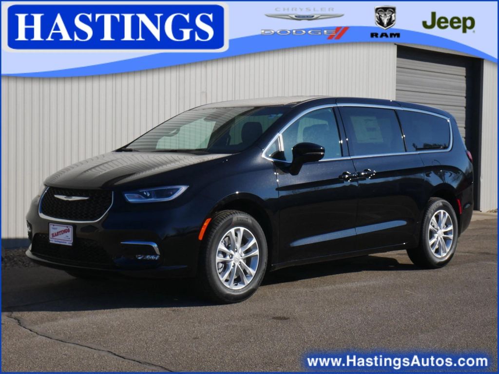 New 2026 Chrysler Pacifica L