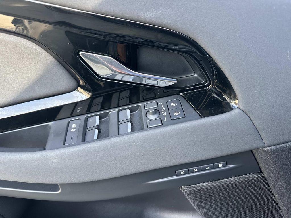 صورة مصغرة 16 لـ 2025 LAND Rover RANGE ROVER EVOQUE DYNAMIC SE