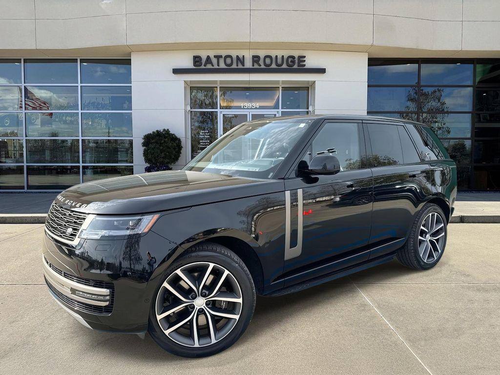 New 2025 Land Rover Range Rover P550e SE