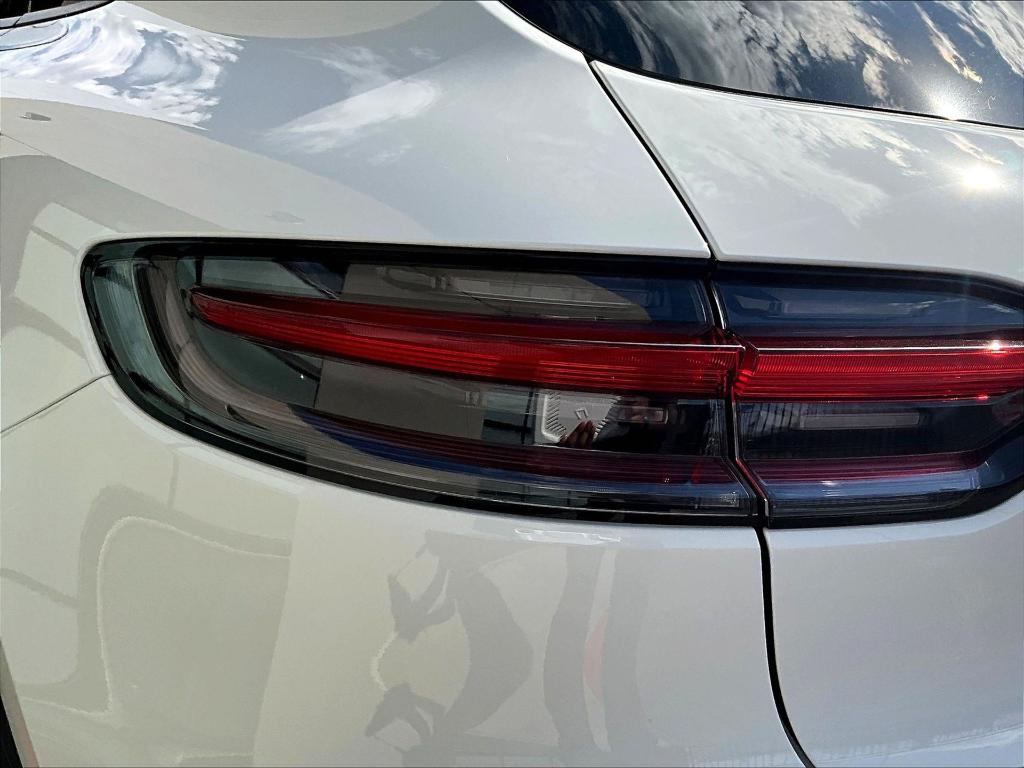 2025 Porsche MACAN — миниатюра 20