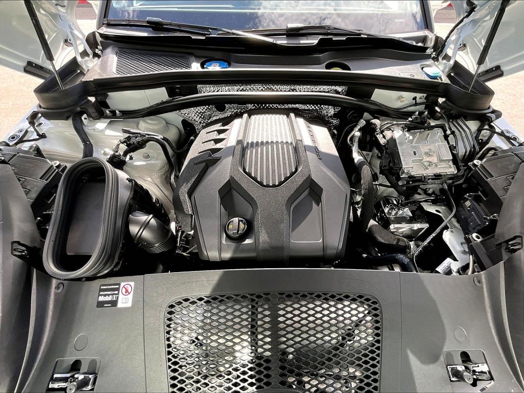 2025 Porsche MACAN — миниатюра 21