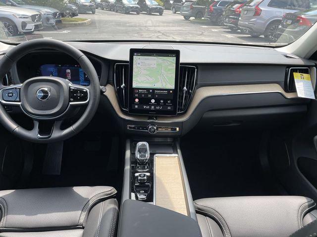 2026 Volvo XC60 B5 ULTRA thumbnail 22