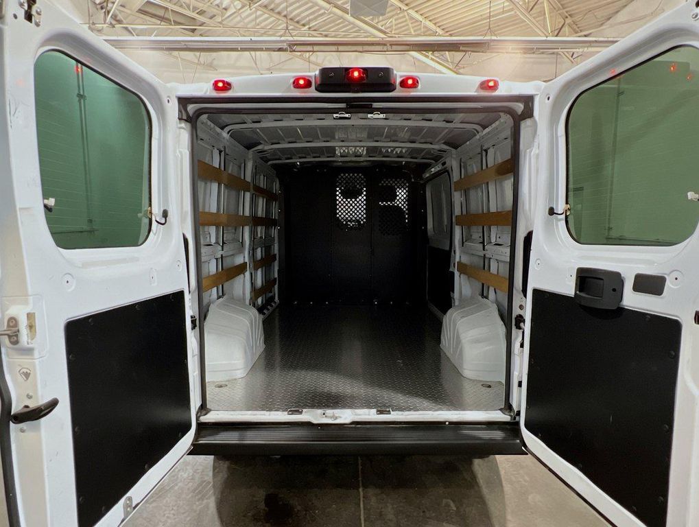 صورة مصغرة 16 لـ 2025 RAM PROMASTER 2500 TRADESMAN