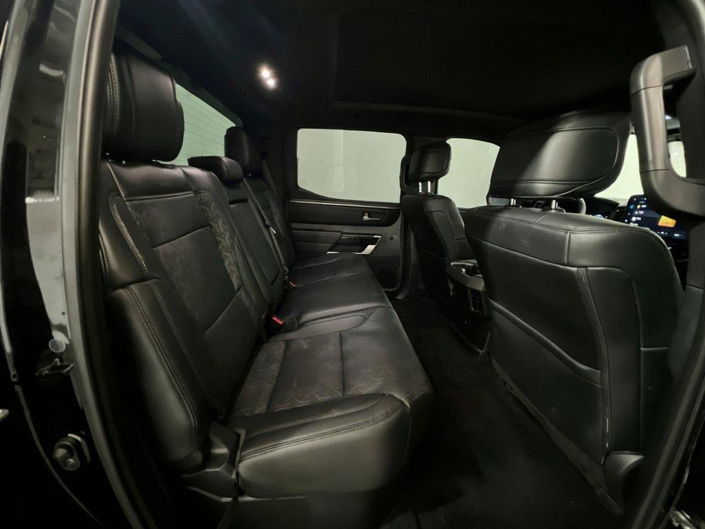 2025 Toyota TUNDRA LIMITED — миниатюра 20