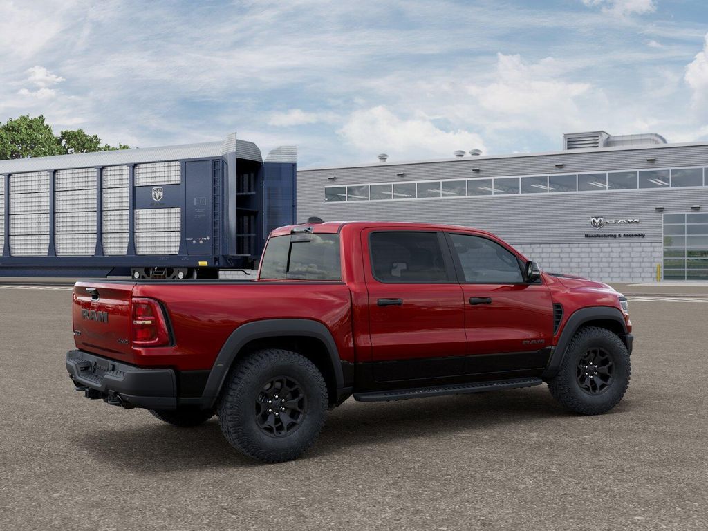 صورة 2 لـ 2026 RAM 1500 RHO CREW CAB 4X4 5'7' BOX