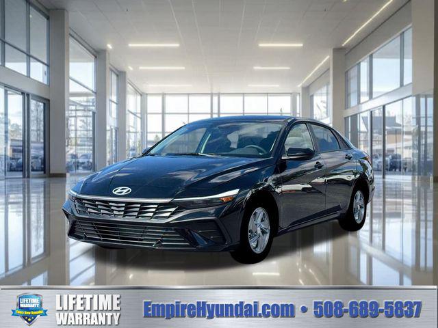 New 2026 Hyundai ELANTRA SE
