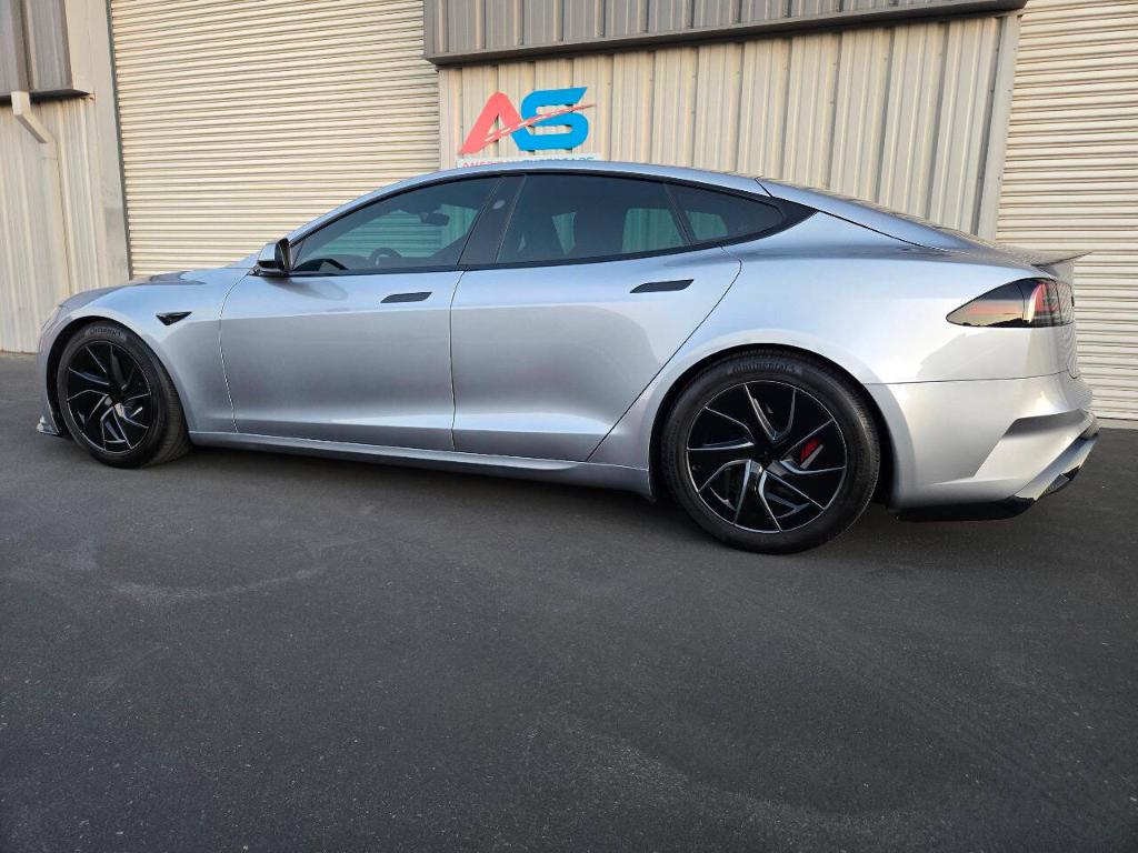 TESLA MODEL S PLAID - 5